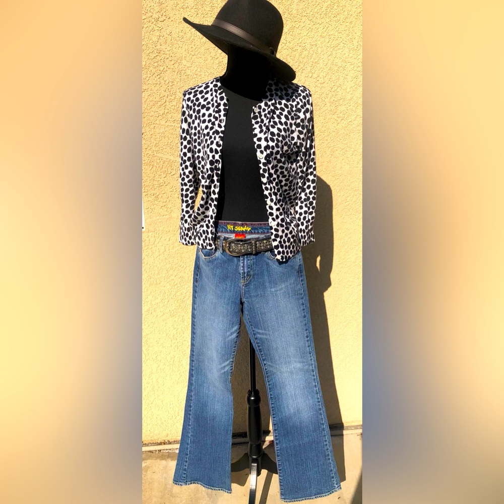 !it NWOT Boot Cut Jeans